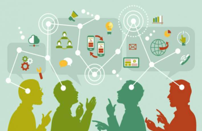 Sebagai sarana komunikasi antara sekolah dengan para alumni